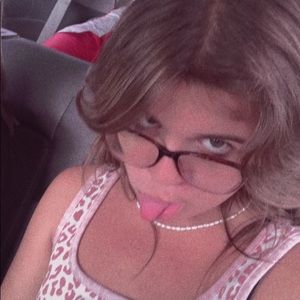 Meet your Posher, Carly